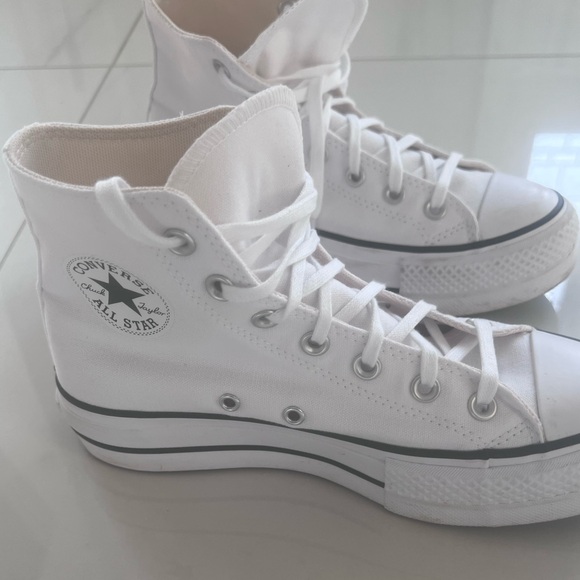 Converse Chuck Taylor All Star High-Top Platform Sneaker Size 7 - Picture 1 of 13